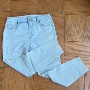 Petite Curvy Skinny Ankle light denim stretch jeans